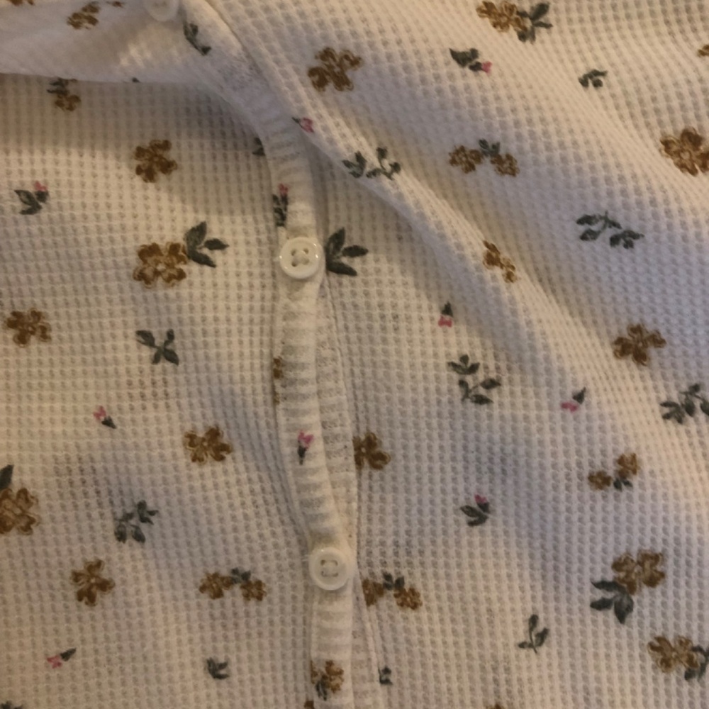 Long sleeve waffle knit floral top - Picture 4 of 4